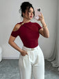 New trendy, elegant and versatile women's off-shoulder T-shirt