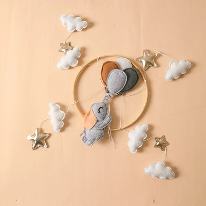 Baby Soft Felt Cartoon Wool Ball Seashell Rattles Hanging Bed Bell Newborn Mobile Crib Wooden Bracket Montessori Education Toys