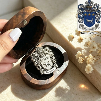 Custom Family Crest Brooch Personalized Coat Of Arms Lapel Pin Stainless Steel Heraldry Shield BadgeBrooch Souvenir Gift