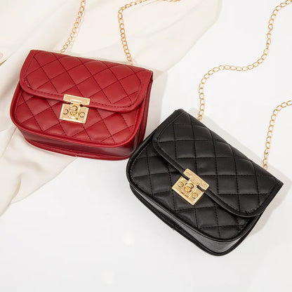 New personalized diamond grid women's bag, fashionable single shoulder cover lock small square bag, elegant and simple chain bag