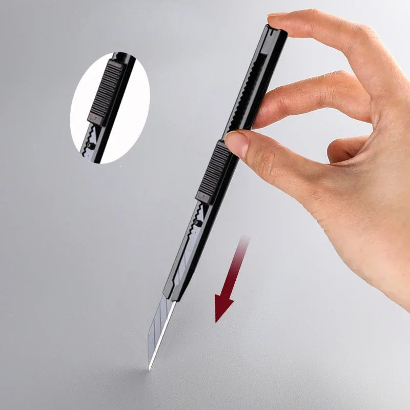 Deli Retractable Office Use Utility Knife High Carton Steel 9mm 30 Degree Blade Box Cutter Self-Locking Design Cutting Knives