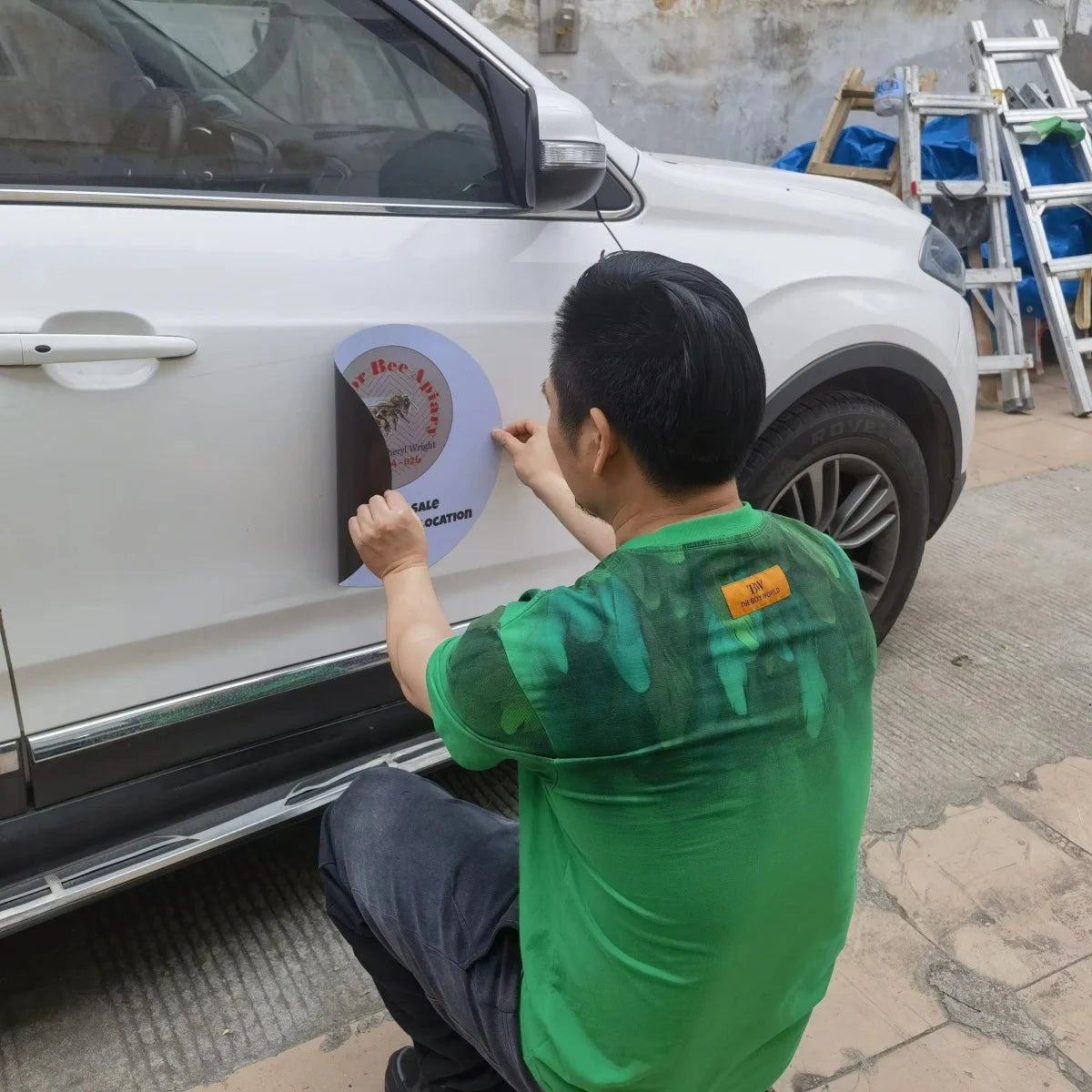 Customizable Magnetic Car Decals—Ideal for Vehicle Advertising and Decoration; Supports Your Own Custom Designs.