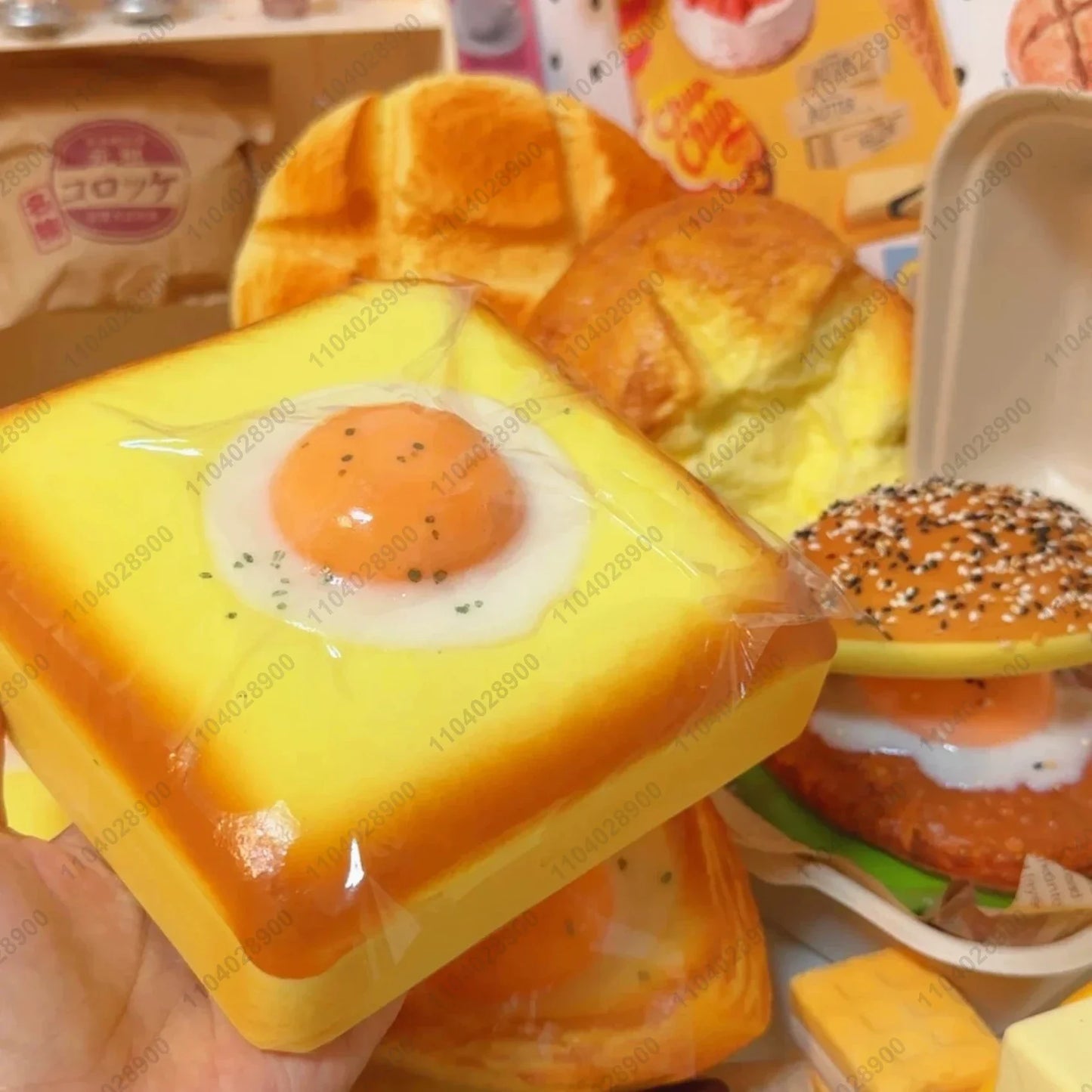 Fried Egg Toast Squishy Toy, Slow Rising Squeeze Bread Toy, Stress Relief Hand Relax Fidget Toy for Kids Adults