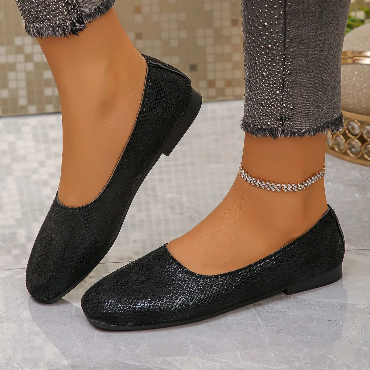 Spring and Autumn Elegant Round Toe Sexy Low Heel Casual Shoes Fashionable Best Selling New Comfortable Plus Size Women's Shoes
