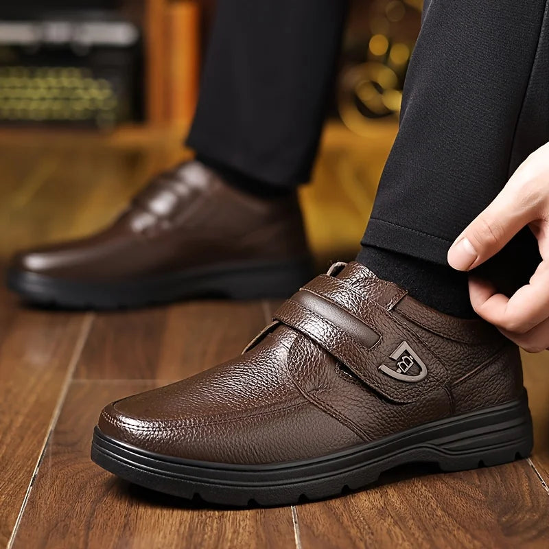 Business Casual Retro-Style Men's Slip-On Shoes, Featuring a Velcro Closure Design, Comfortable Soft Sole, and Non-Slip