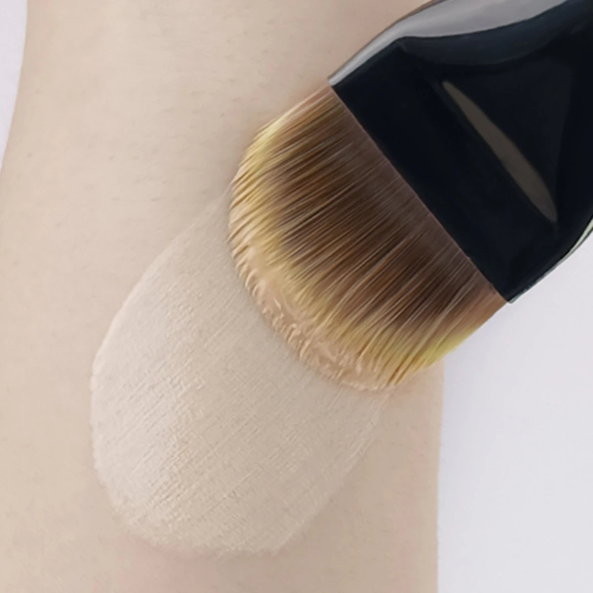 Makeup Brushes Foundation Professional Brush Tongue Shaped Liquid Foundation Concealer Brush Women Face Base Makeup Beauty Tools