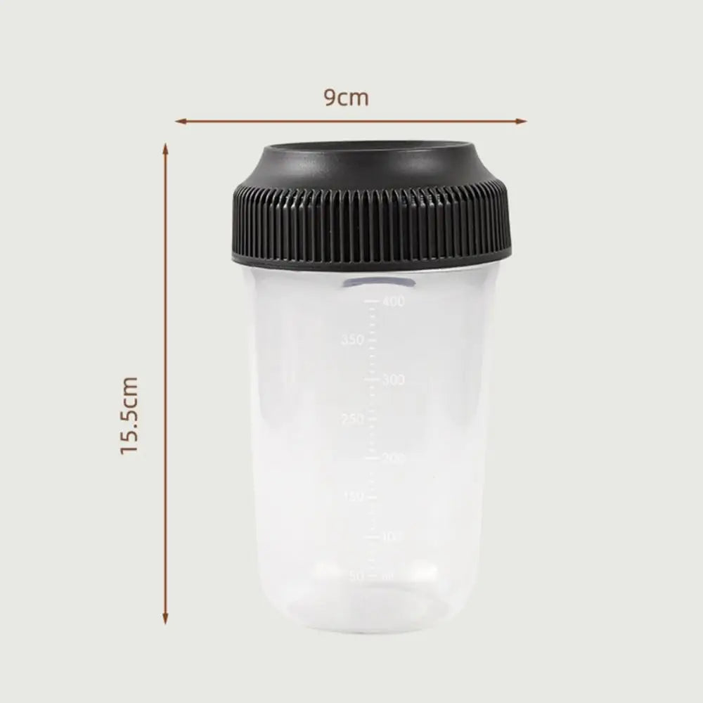 Microwave Safe Plastic Shaker Bottle with Scale 560ML Tumbler Leakproof Coffee Mixing Bottle Smoothies