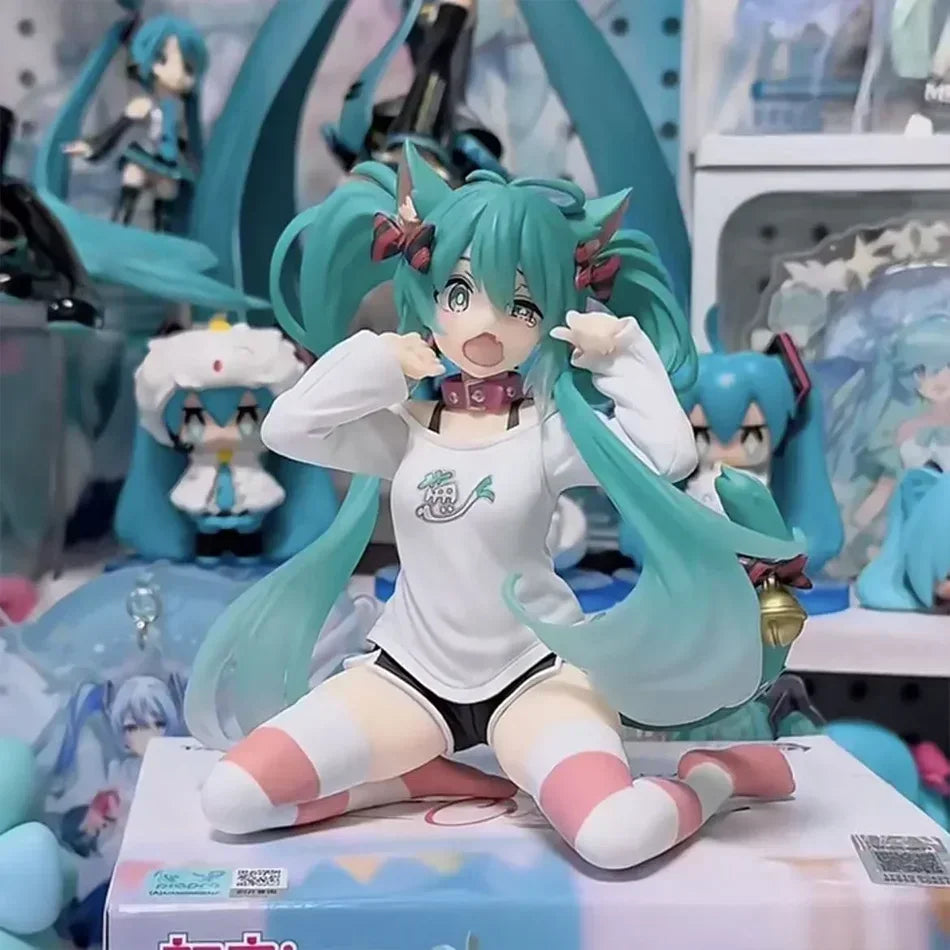 Hot sale 11-21cm Desktop Cute Hatsune Miku Kwaii Style Anime Figure Toys PVC Model Collector Doll Birthday Gift