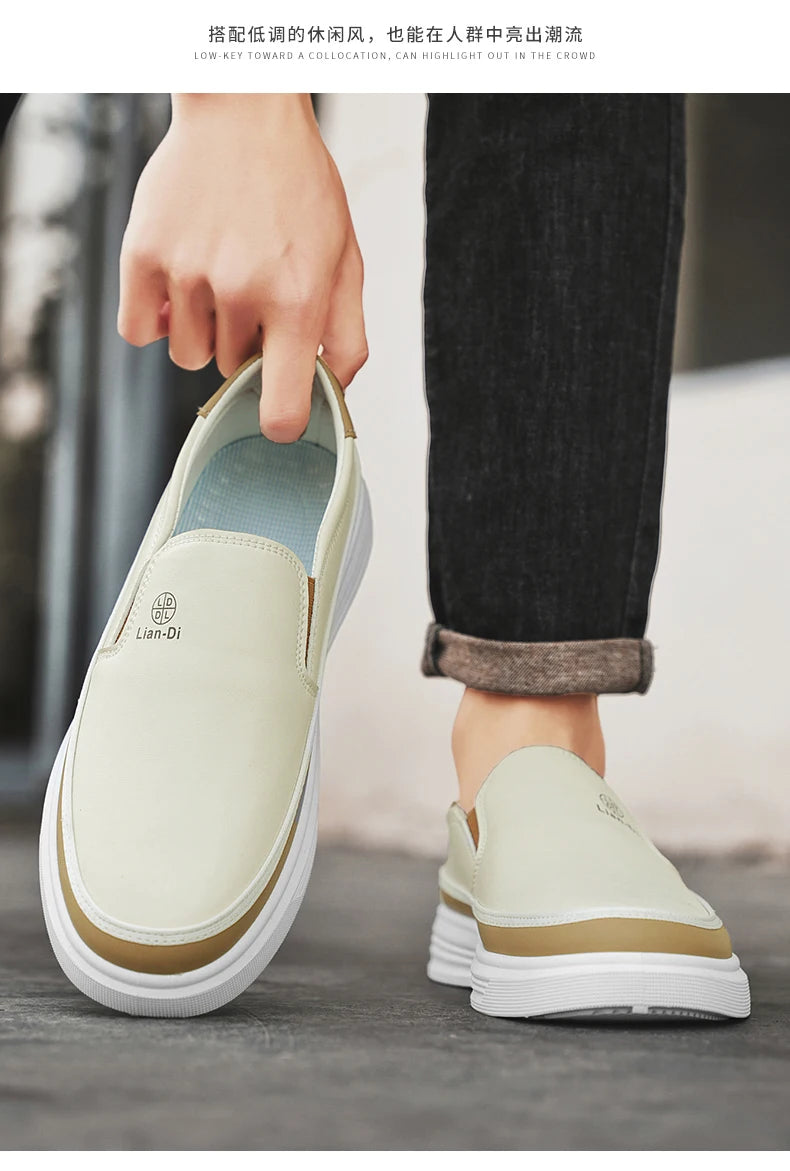 Men's Loafers for Spring, Large Size, Round-Toe Men's Moccasins, Slip-On Casual Shoes, Simple and Lightweight