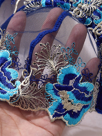 A Set of Sexy Blue Lingerie, Featuring Floral Patterns, Combining Charm and Sexiness ZA825146