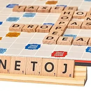 Scrabble Board Game, Classic Word Game for Kids Ages 8 and Up, Fun Family Game for 2-4 Players, The Classic Crossword Game