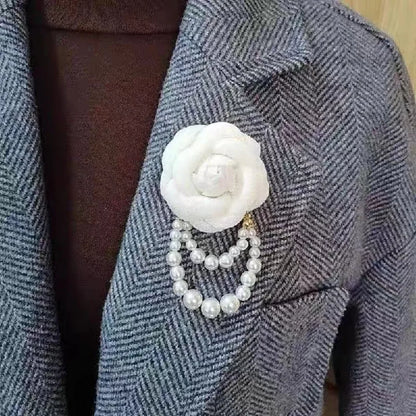 Multicolor Camellia Brooch Women Retro White Black Red Pink Wool Scarf Buckle Girls Pearl Brooches Elegant Jewelry Accessories