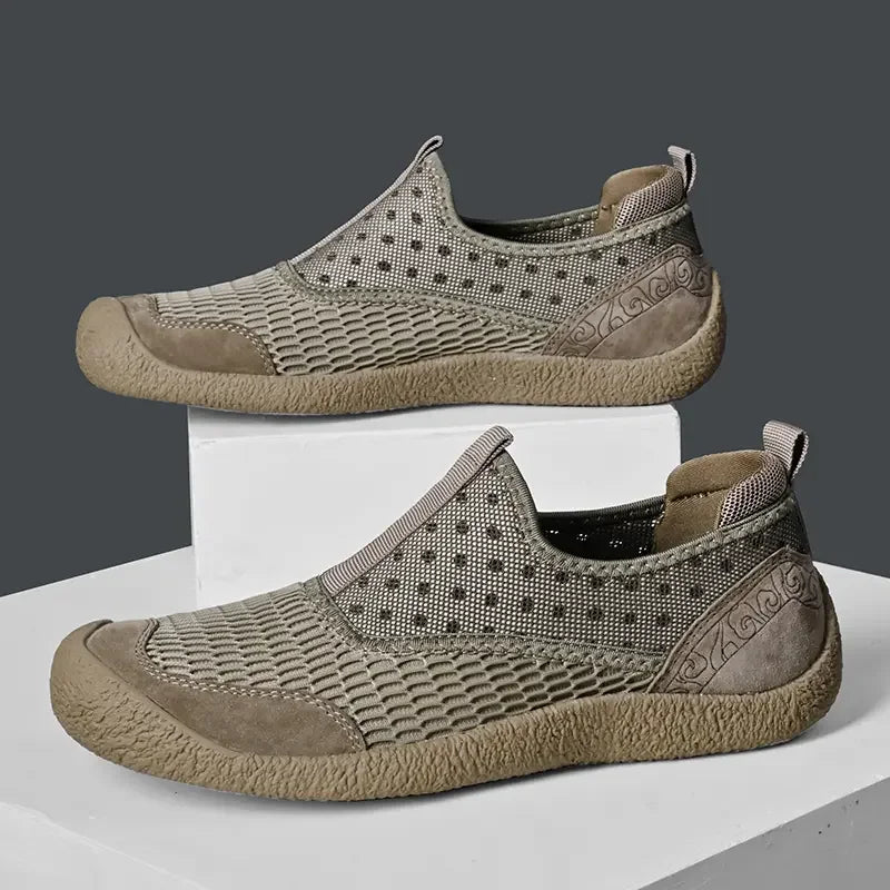 Summer Mesh Shoes Men Sneakers Plus Size Lightweight Breathable Walking Footwear New Slip-On Comfortable Casual Men's Shoes
