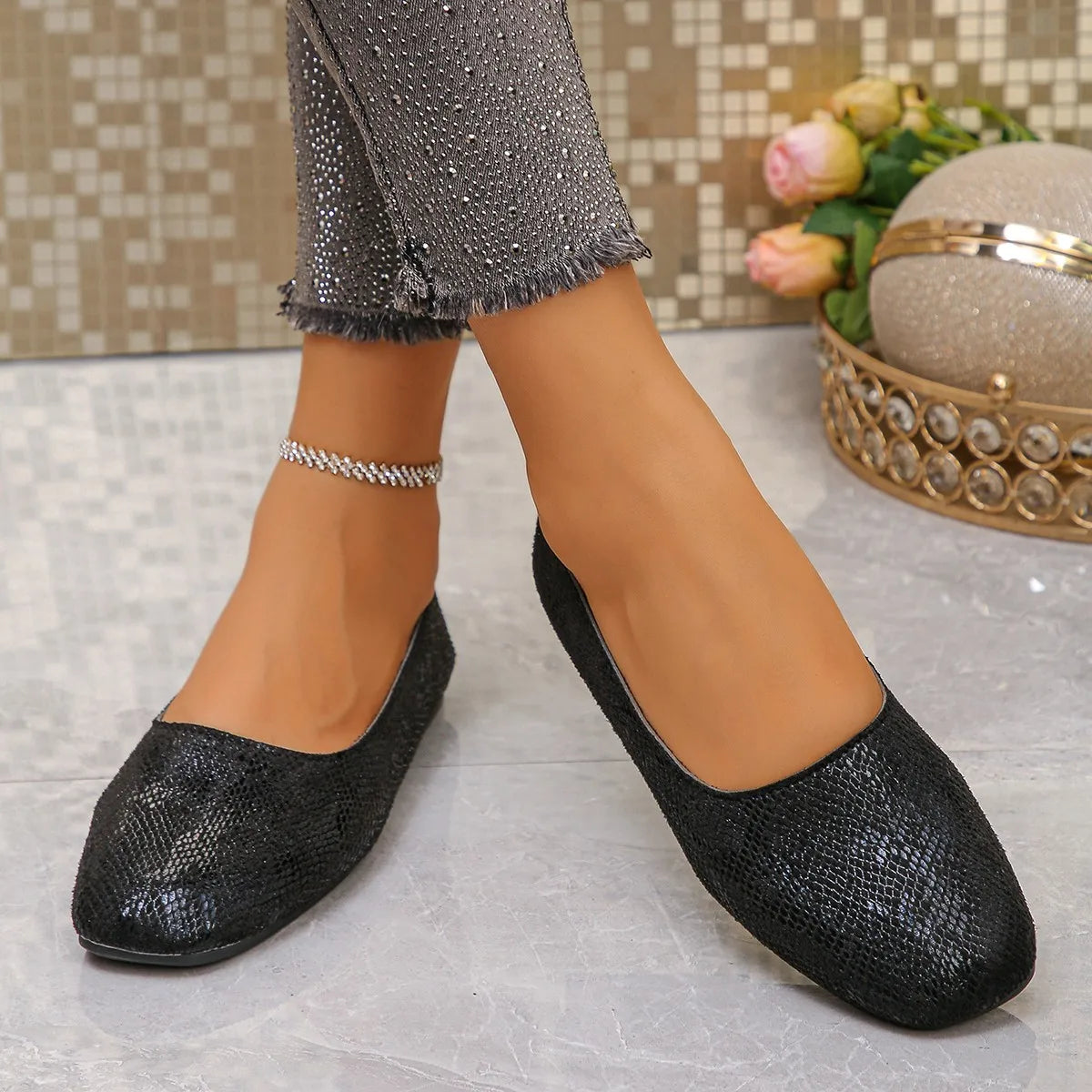 Spring and Autumn Elegant Round Toe Sexy Low Heel Casual Shoes Fashionable Best Selling New Comfortable Plus Size Women's Shoes