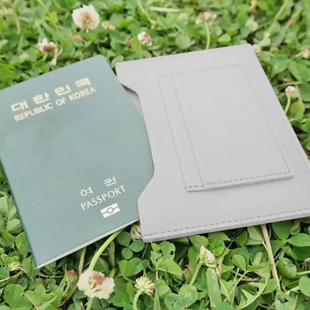 Multi-Slots RFID Blocking Passport Cover, Waterproof Travel Wallet Holder for Cards ID Certificates & Cash, PU Leather Purse