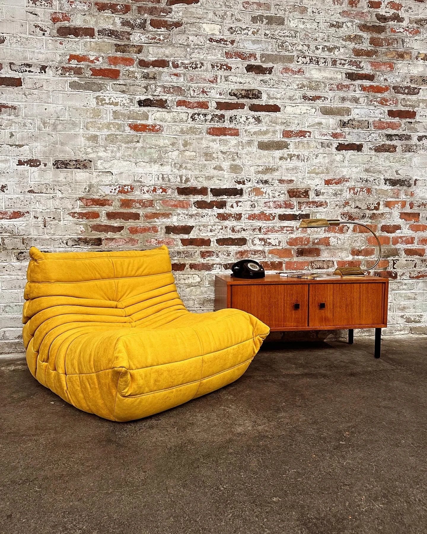 Caterpillar Single Sofa Lazy Couch Tatami Living Room Bedroom Lovely Leisure Single Chair Reading Chair Balcony Rocking Chair