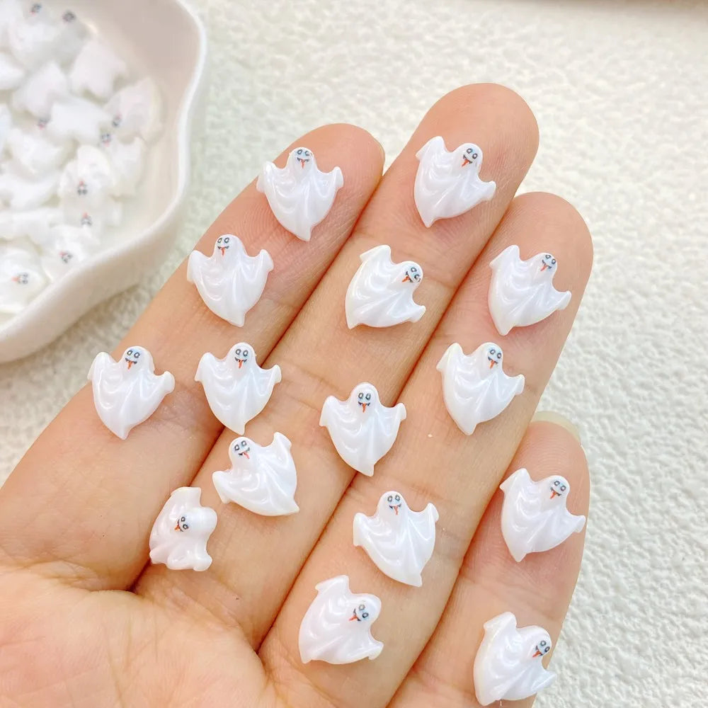 50Pcs New Cute Resin Mini Halloween Ghosts Animals Series Flat Back Manicure Parts Embellishments For Hair Bows