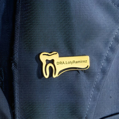 Customized Stainless Steel Dentist Brooch Personalized and Simple Laser Engraved Dentist Exclusive Nameplate Suitable for Daily