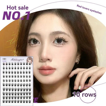 10 rows of red lotus artificial eyelashes are lightweight, soft, and easy to wear without glue after repeated use