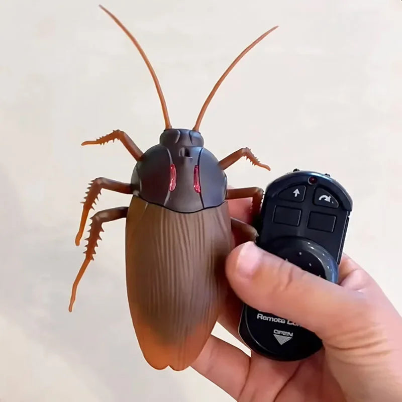 Trick Electric Cockroach Pet RC Simulation Animal Robotic Remote Control Ant Toy Halloween Xmas Mini Gift for Adult Prank Insect