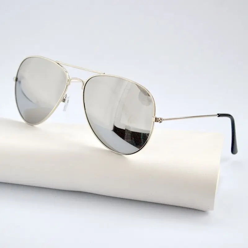 2024 Pilot Aviation Sunglasses MenShades Retro Classic Silver Sun Glasses Female Male  Brand  metal frame sunglasses sunshade