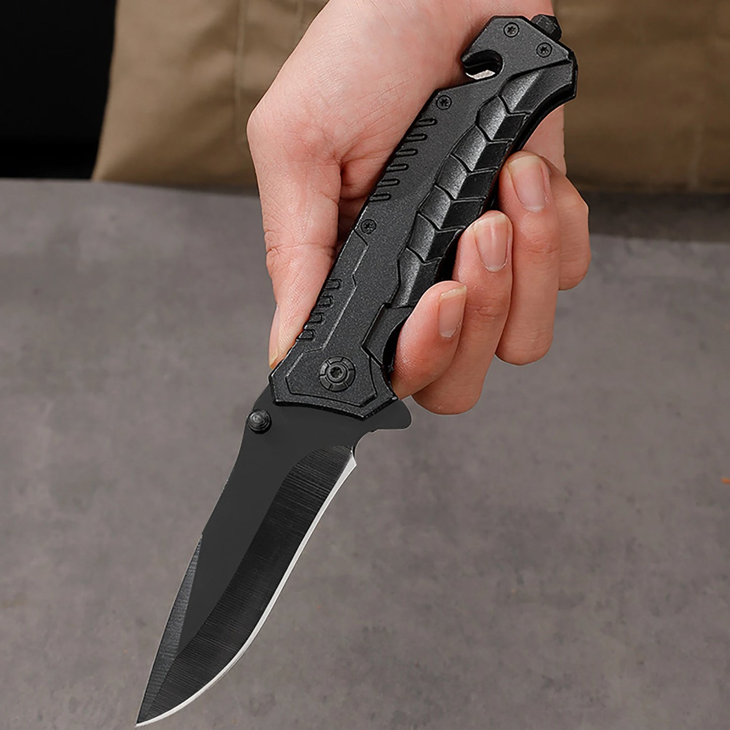 Multi functional and convenient folding knife EDC pocket knife fruit knife, suitable for outdoor survival camping and fishing