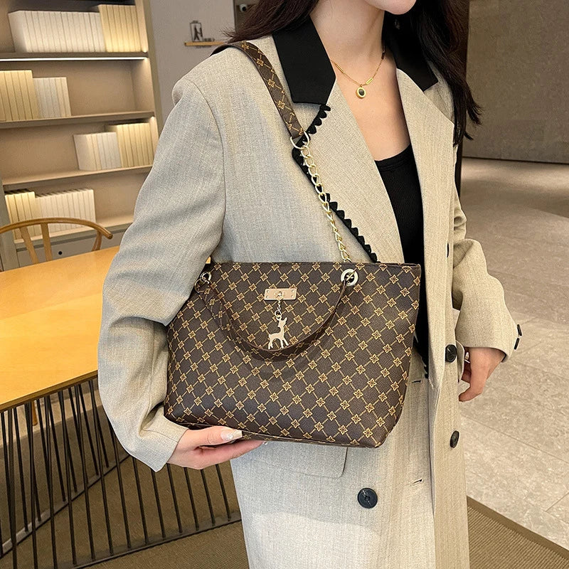 2024 Autumn and Winter New Presbyopic Handbag Shoulder Bag Large Capacity Tote Bag Women's Bag