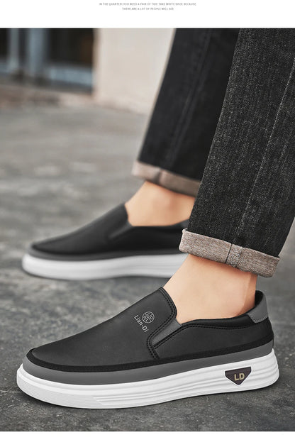 Men's Loafers for Spring, Large Size, Round-Toe Men's Moccasins, Slip-On Casual Shoes, Simple and Lightweight
