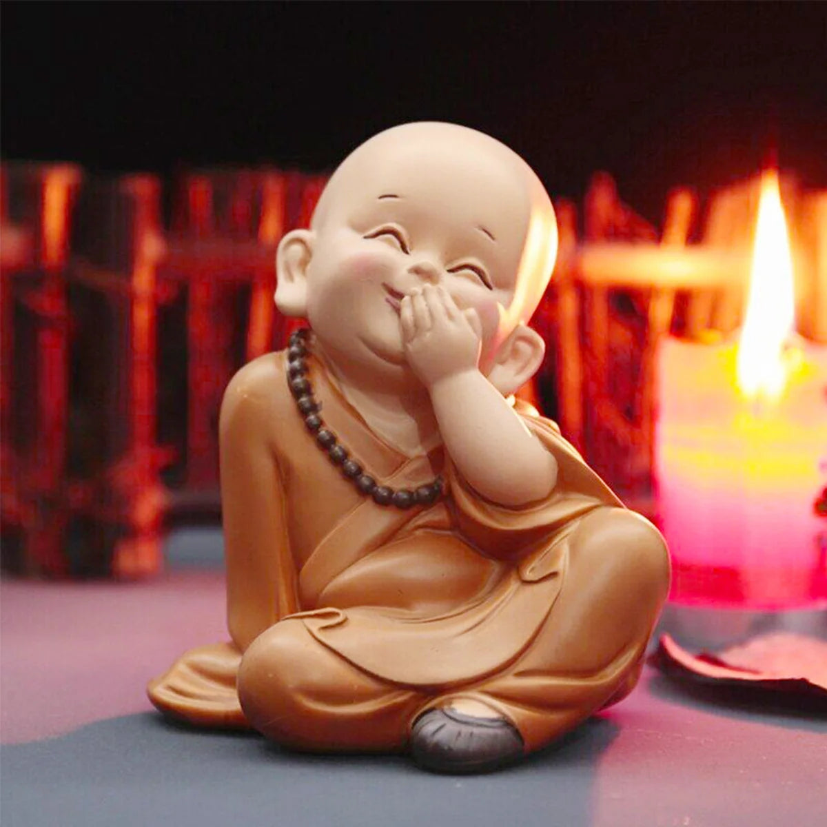 Mini Little Monk Statue Resin Monk Figurine Cute Buddha Monk Statue Decoration Home Living Room Desktop Ornament Children's Gift
