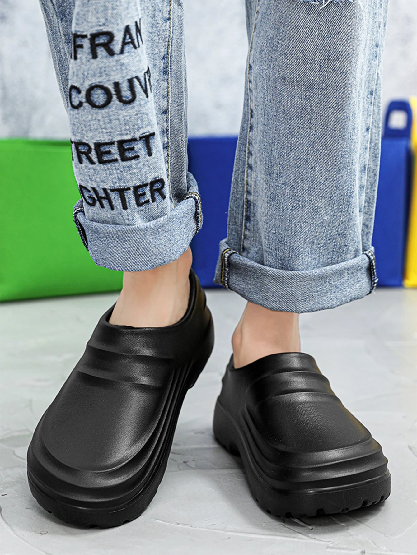 Men's New Vintage Style Casual Slip-On Shoes for Teenagers, Suitable for All Seasons, Waterproof Thick-Soled Eva One-Piece Flat Loafers, Splash-Proof Fishing Shoes