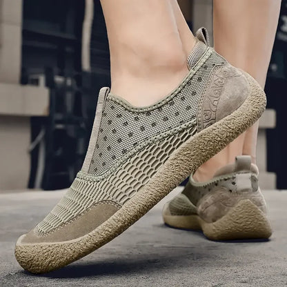 Summer Mesh Shoes Men Sneakers Plus Size Lightweight Breathable Walking Footwear New Slip-On Comfortable Casual Men's Shoes
