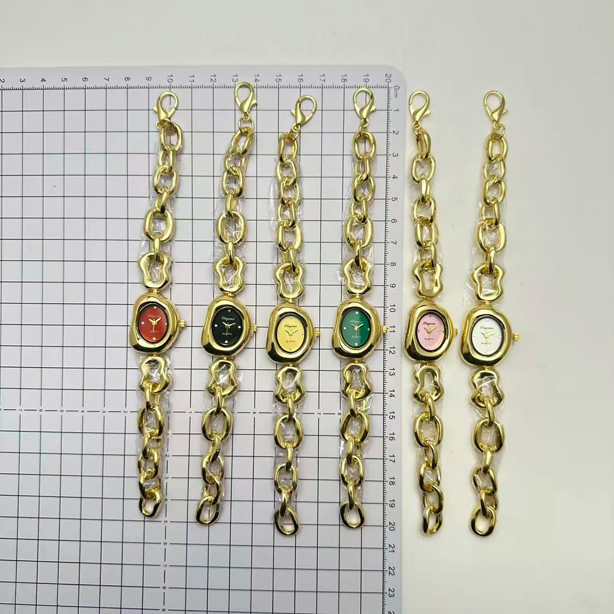 Casual and Fashionable Women's Student Watch, Half-Moon-Shaped Quartz Watch, Simple Chain Bracelet-Style Wristwatch, Versatile for Everyday Use
