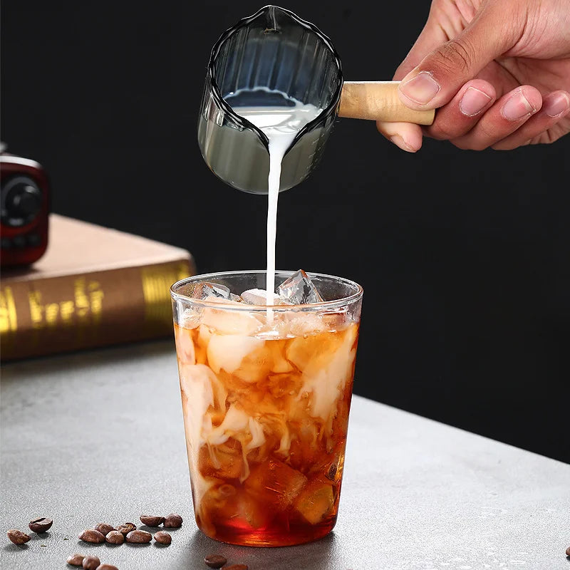 1/2pcs Coffee Cup with Wood Handle 180ml Clear Scale Espresso Shot Glass with V-Shaped Mouth Single Milk Frother Measuring Cup