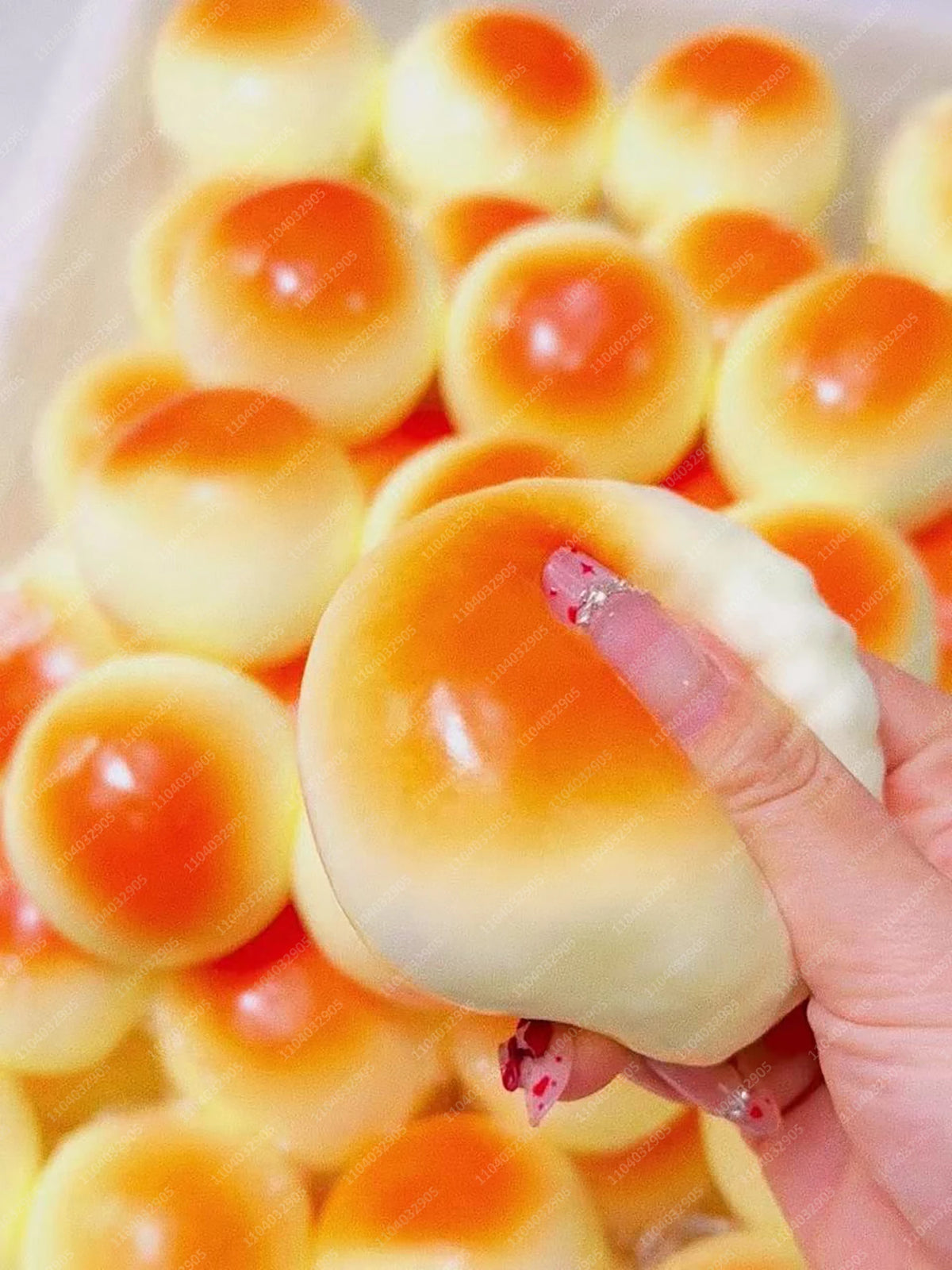 Crunchy Whipping Cream Stress Ball Squishy Toys Moldable Whipped Cream Squeeze Ball ASMR Anti Stress Fidget Toys for Adults