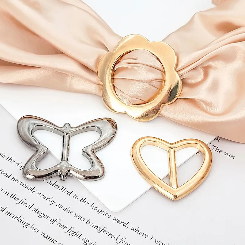 T-shirt Heart Butterfly Scarf Brooches Silk Scarf Buckle Brooch Shawl Ring Clip Scarves Fastener Knotted Button Pin Accessories