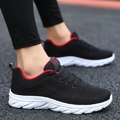 MAEDEF 2024 Running Shoes Men Sneakers Fashion Lightweight Trainers Breathable Walking Shoe Outdoor Comfortable Athletic for Men