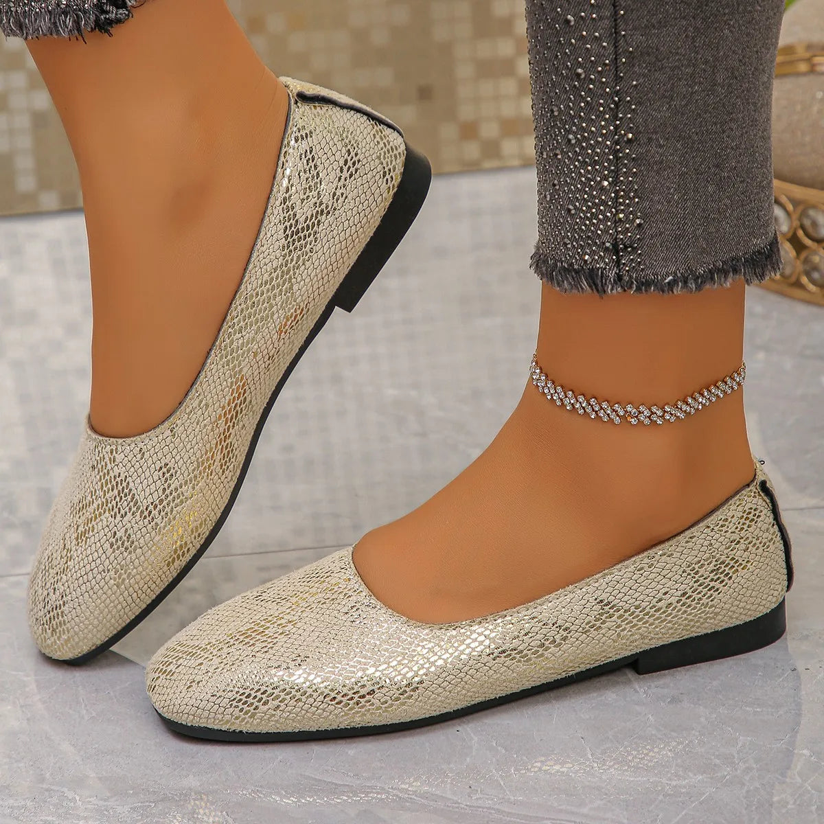Spring and Autumn Elegant Round Toe Sexy Low Heel Casual Shoes Fashionable Best Selling New Comfortable Plus Size Women's Shoes