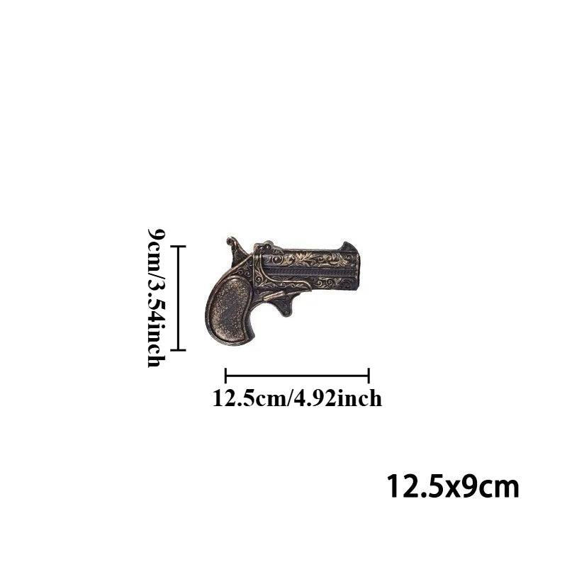 Vintage Carved Pirate Toy Gun 3D Relief Pistol Model Ornament Plastic Simulation Collection Non-shooting Halloween Cos Prop