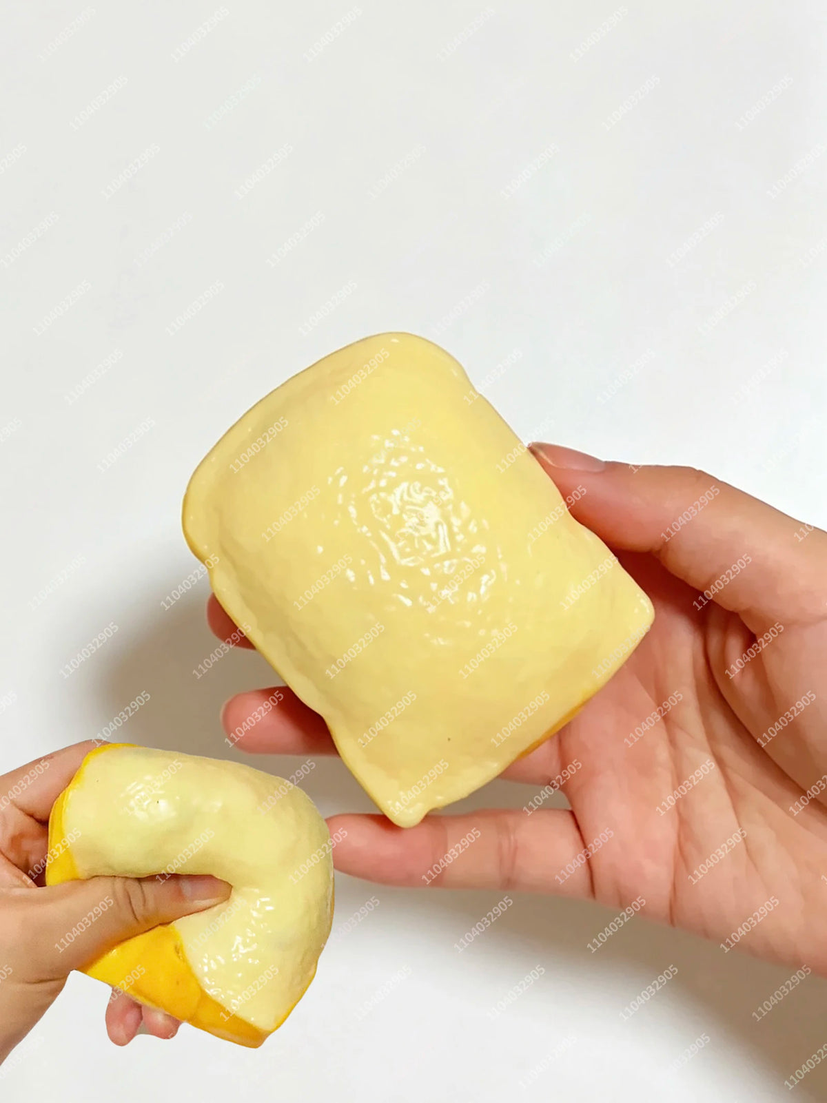 Crunchy Whipping Cream Stress Ball Squishy Toys Moldable Whipped Cream Squeeze Ball ASMR Anti Stress Fidget Toys for Adults