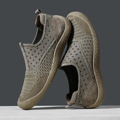 Summer Mesh Shoes Men Sneakers Plus Size Lightweight Breathable Walking Footwear New Slip-On Comfortable Casual Men's Shoes