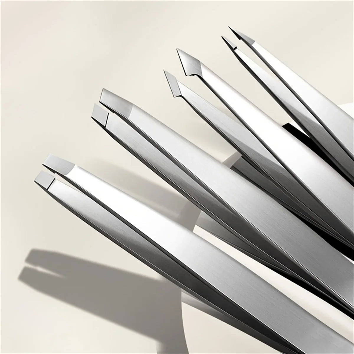 1/4 Pcs Professional Beauty Tool Eyebrow Tweezers Set Stainless Steel Eyebrow Forceps Set For Facial Hair Inward Growing women