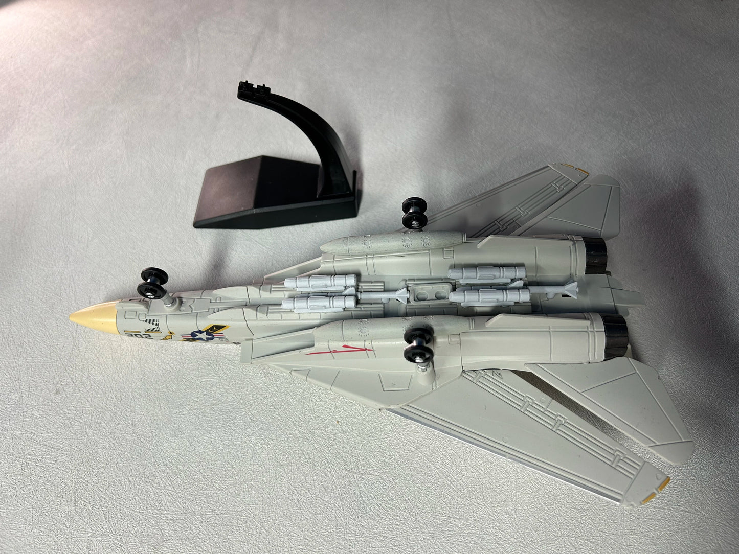 Model airplanes Child toy Military Series Building Blocks DIY kit F14 Tomcat J-35 Su35s Multi-Purpose Fighter T90 Main Battle