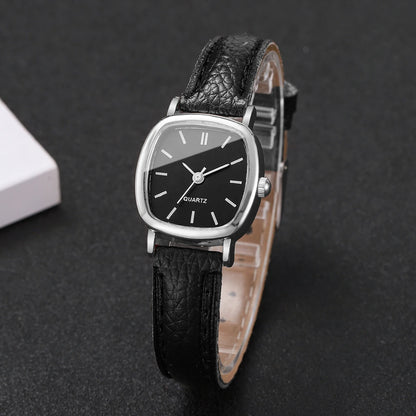 Fashion Minimalism Women Watches Small Square Dial Leather Strap Quartz Watch for Girls Clock（Without Box）