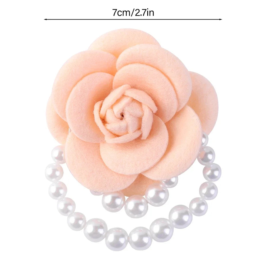 Multicolor Camellia Brooch Women Retro White Black Red Pink Wool Scarf Buckle Girls Pearl Brooches Elegant Jewelry Accessories