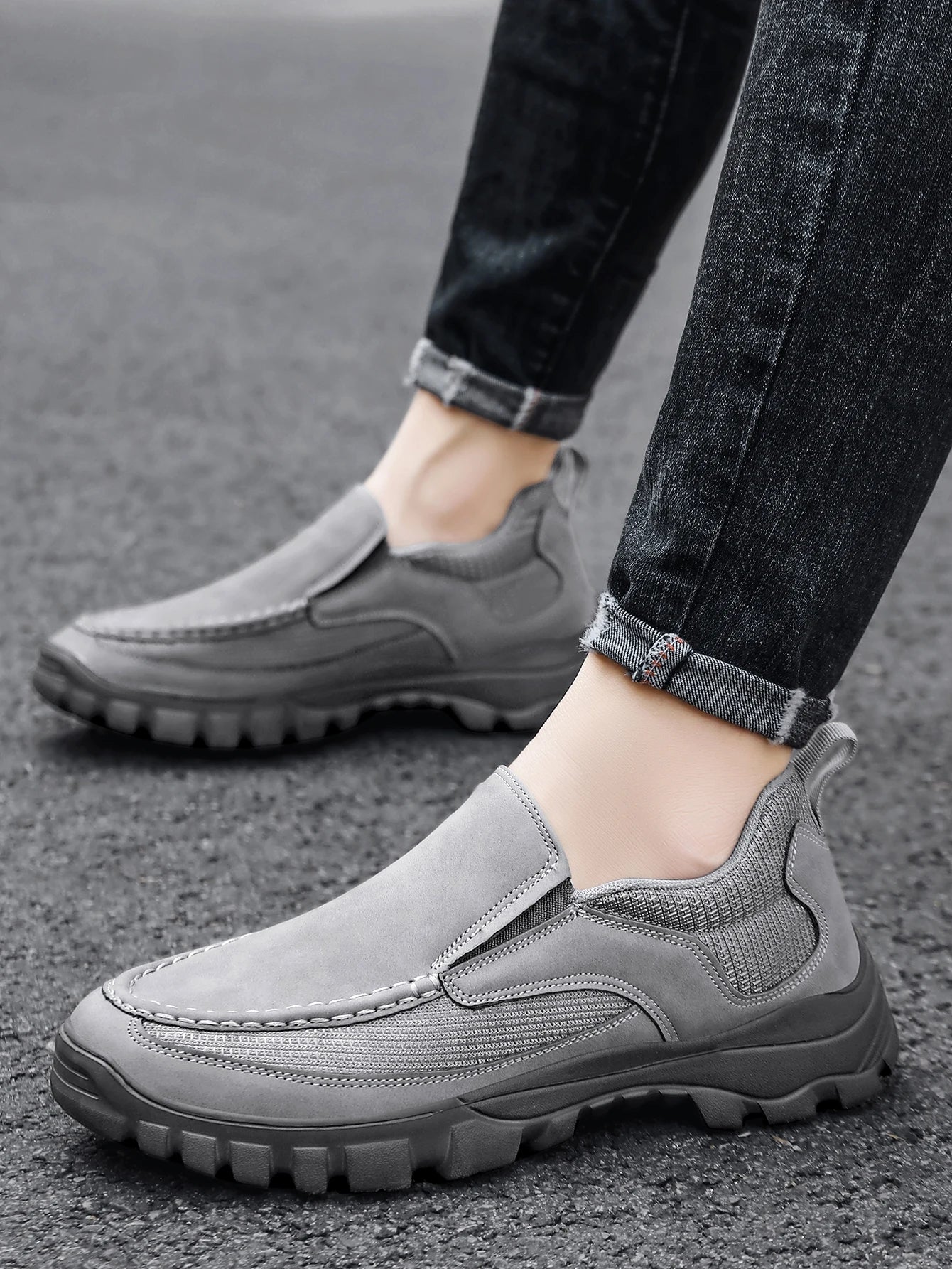 Men's Slip on Loafers Suede Leather Casual Shoes Summer Plus-Size Driving Shoes