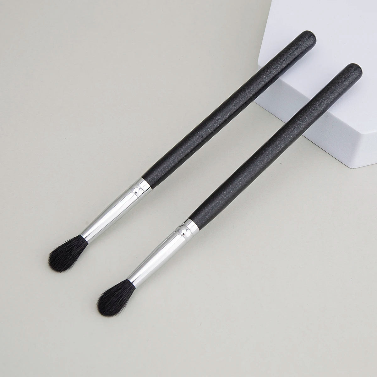 Makeup Eyeshadow Brushes Flat Eye Shadow Shader Crease Blending Brushes Goat Hair Eye Shadow Liquid Cream Powder Make Up Tool