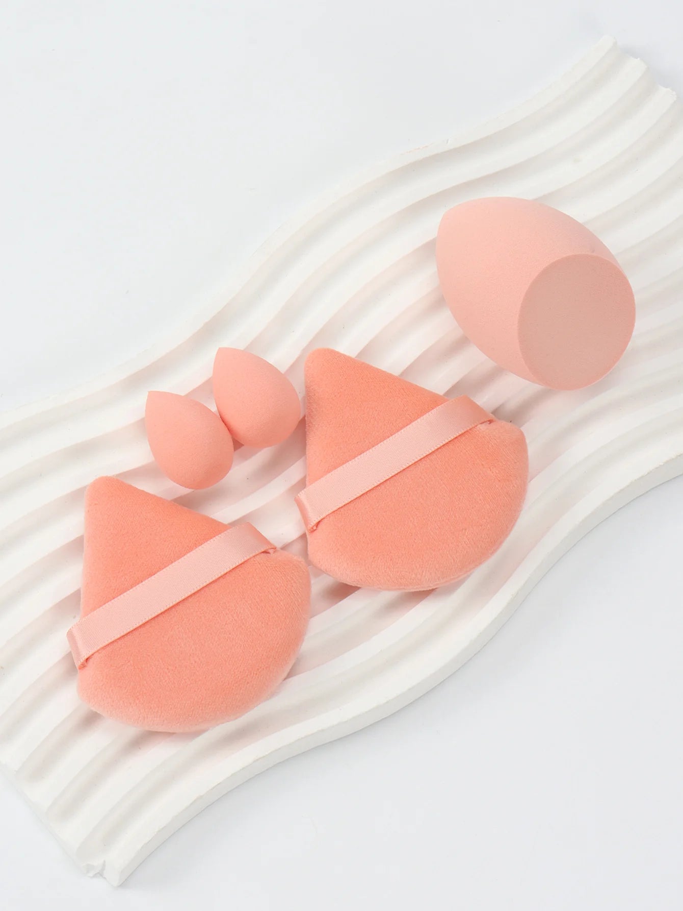 5Pcs Professional Makeup Sponge Set - Soft, Gentle, Multi-Purpose Tools for Perfect Foundation, Powder, and Blush Application