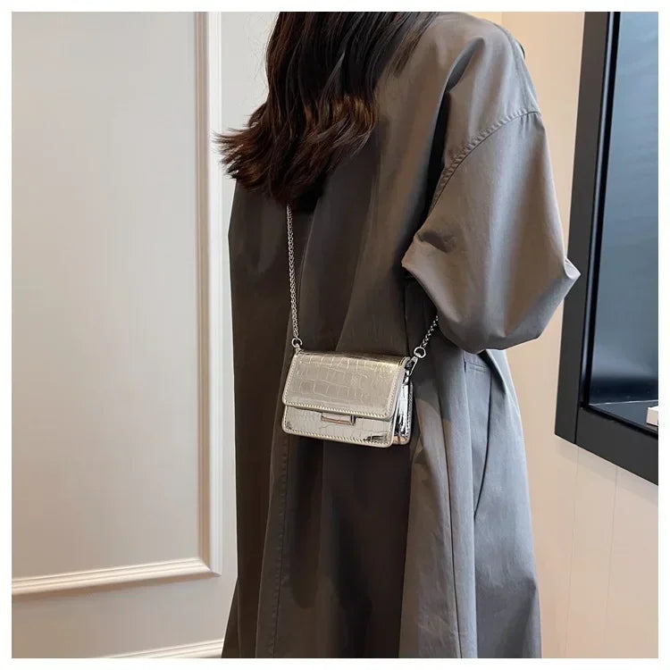 This Year's Popular Super Popular Small Bag 2024 Summer Popular Versatile Chain Messenger Bag Fashion Mini Square Sling Bag
