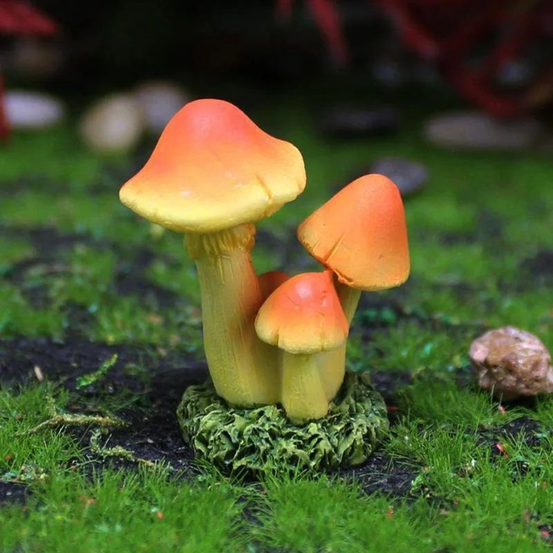 2Pcs Creative Garden Decor Artificial Gift Simulation Mushroom Statue Resin Home Decoration