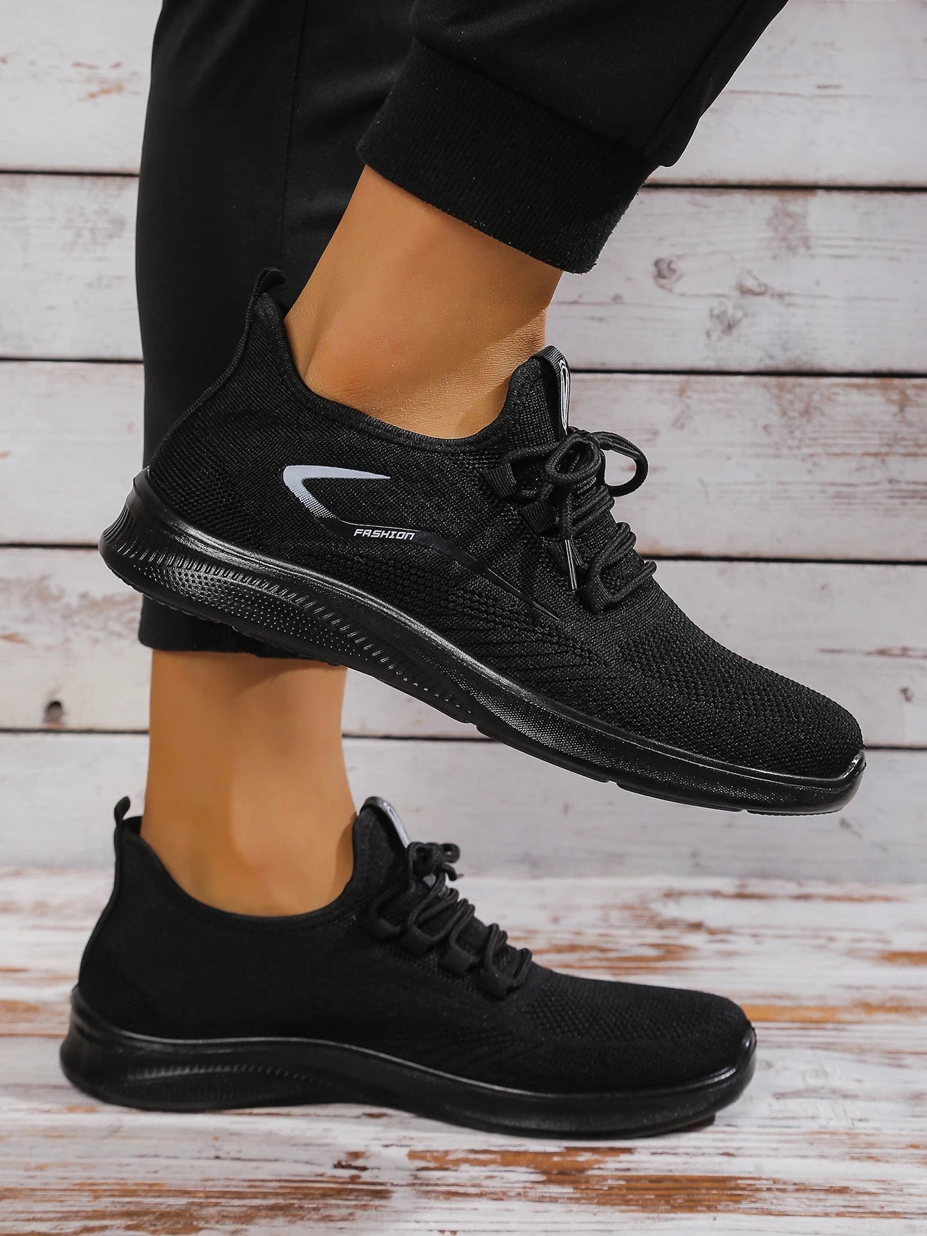 Men Breathable Knitted Running Shoes Anti Slip Trainers Arch Support Shock Absorbing EVA Sole Low Top Lace Up Sports Footwear